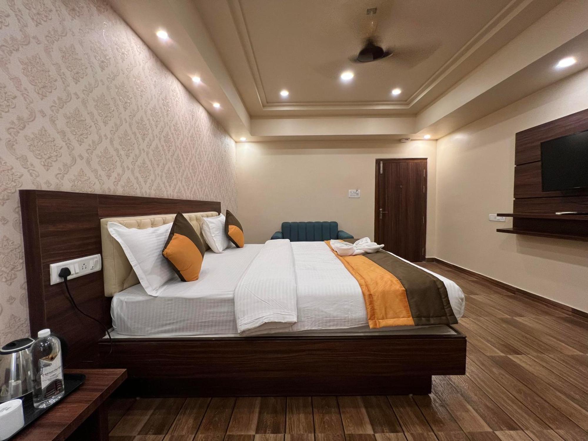 Grand Falcon Electronic City Kammasandra Luaran gambar