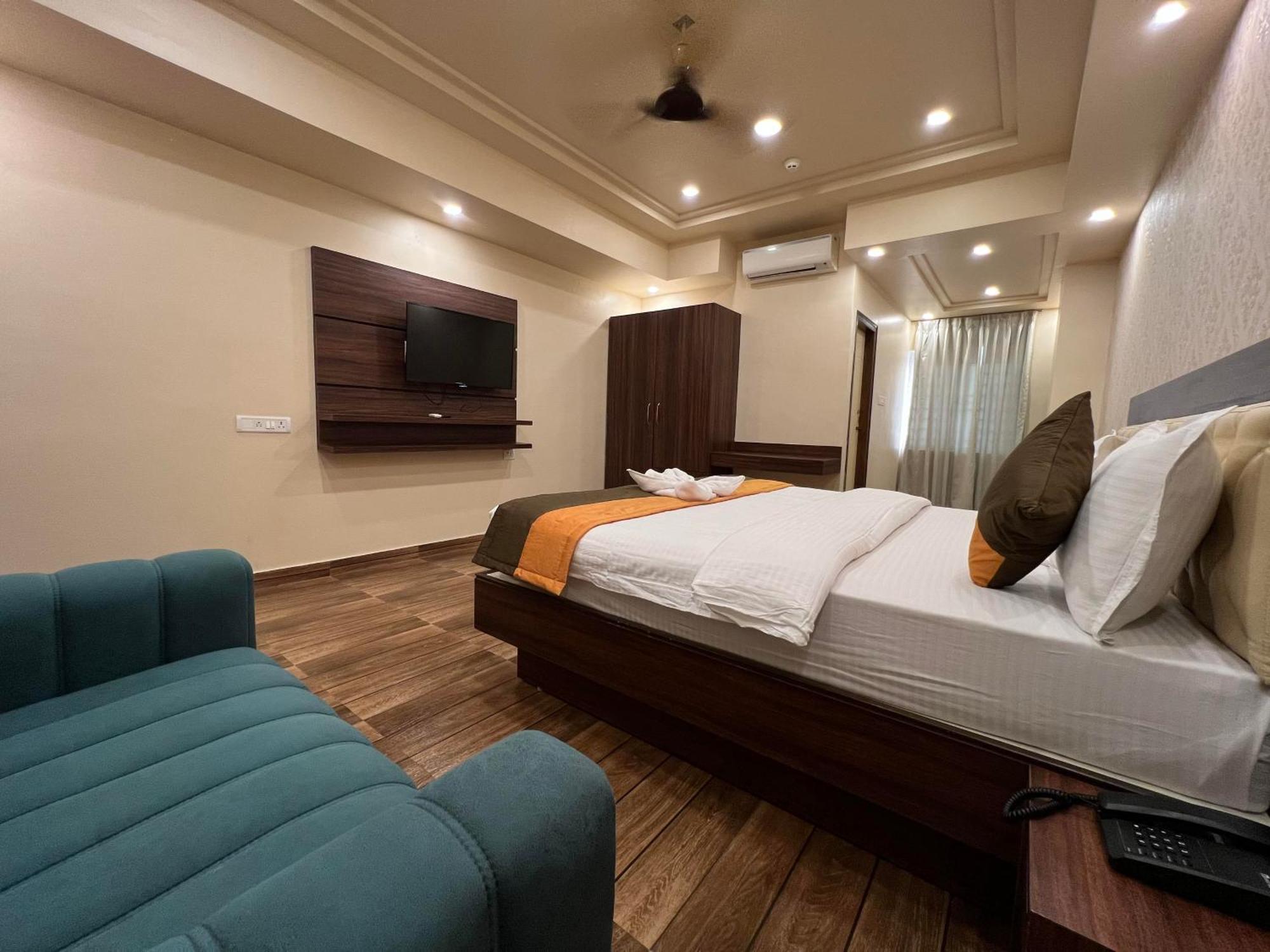 Grand Falcon Electronic City Kammasandra Luaran gambar