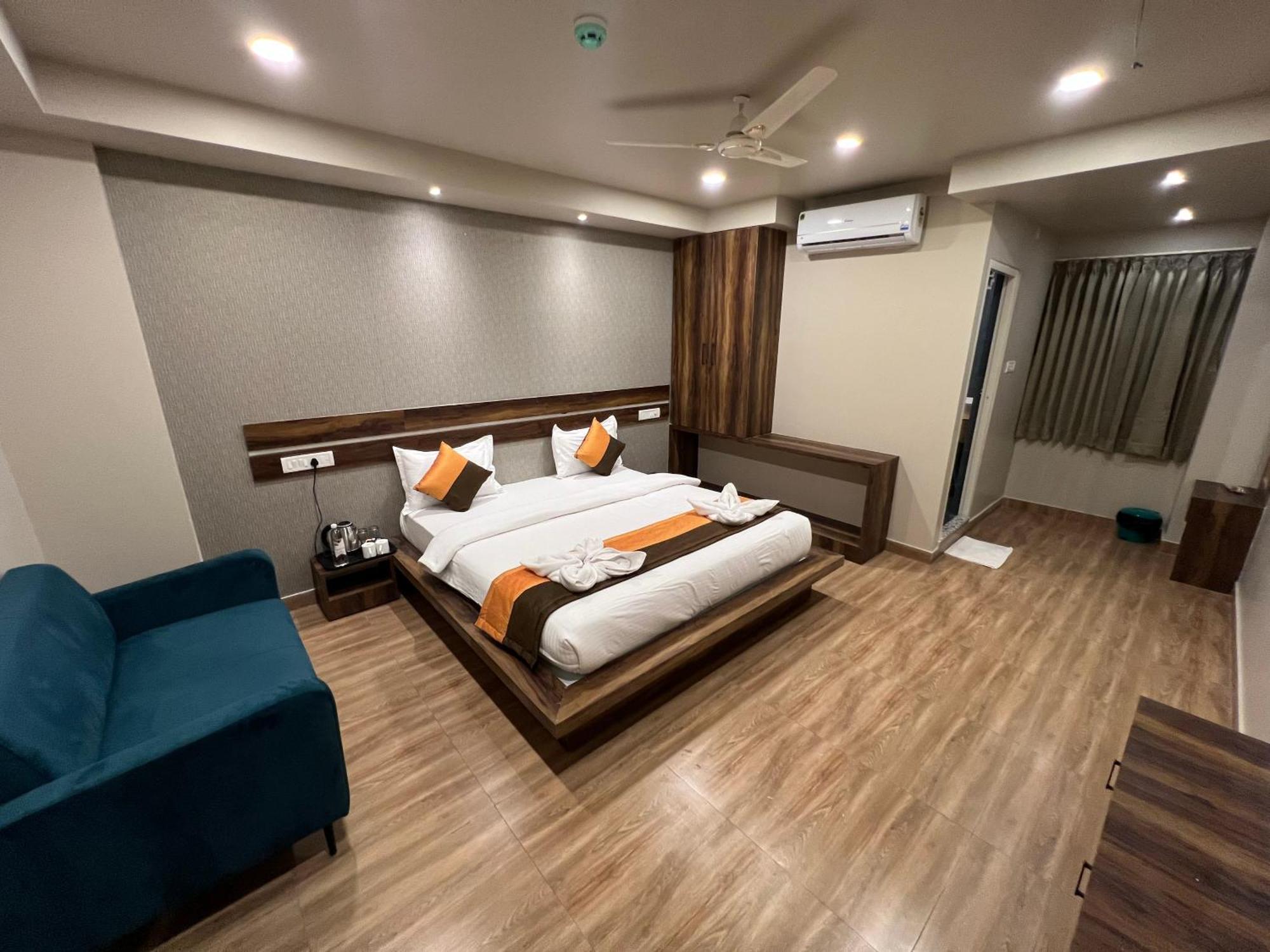 Grand Falcon Electronic City Kammasandra Luaran gambar
