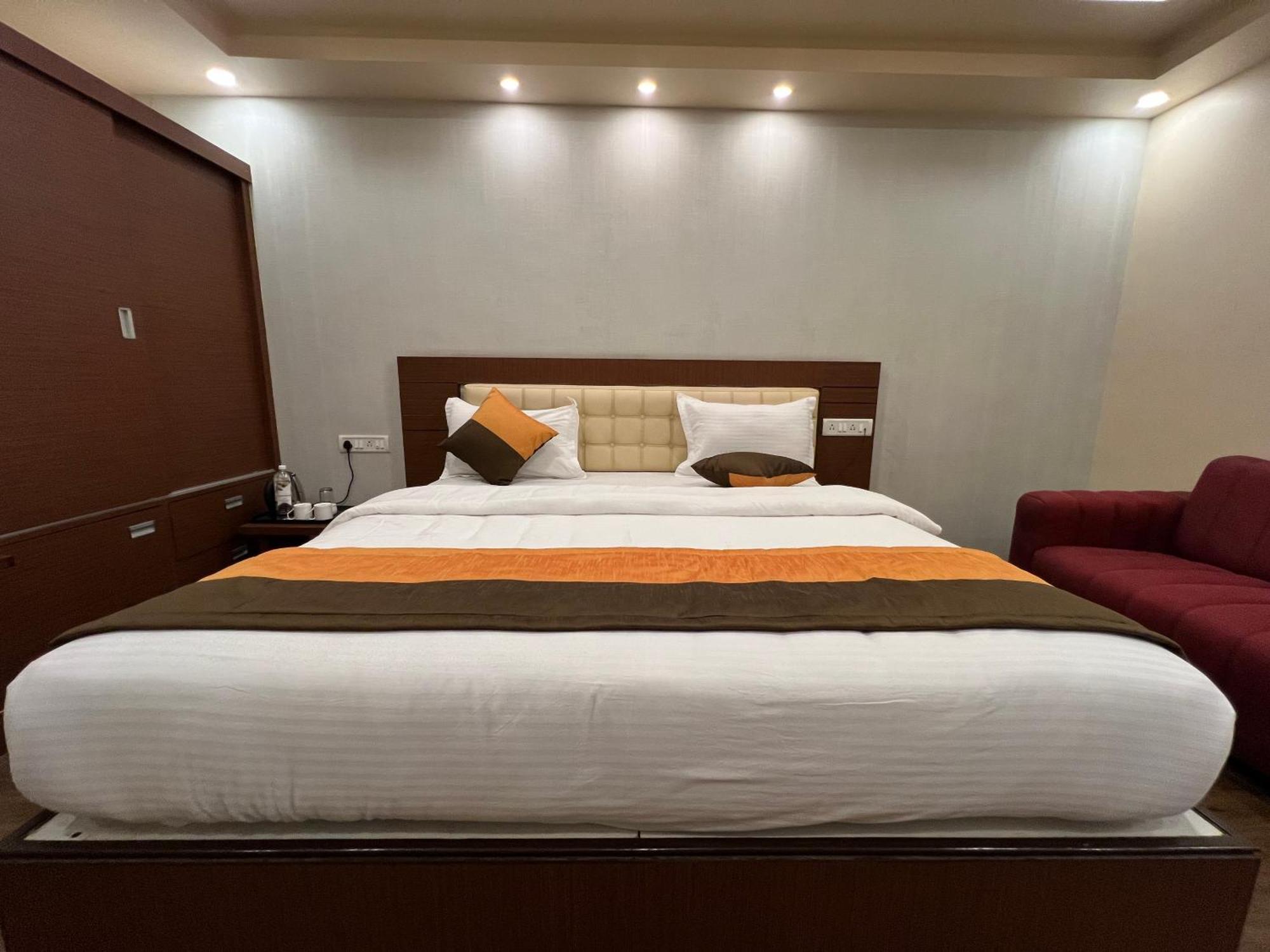 Grand Falcon Electronic City Kammasandra Luaran gambar